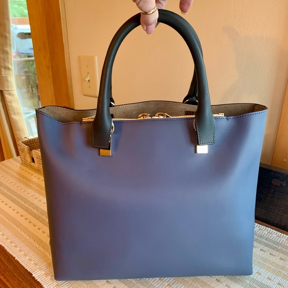 💖 PRISTINE‼️ Authentic Chloé Baylee Bicolor Tote Bag in Navy/Blue✨✨✨ - Picture 4 of 16